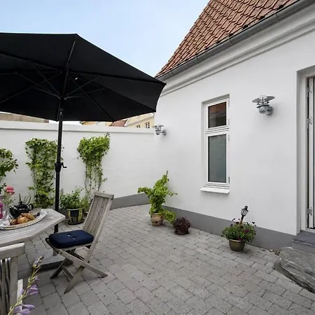 ***** Elegant Feriebolig I Hjertet Af Kerteminde Prázdninový dům *