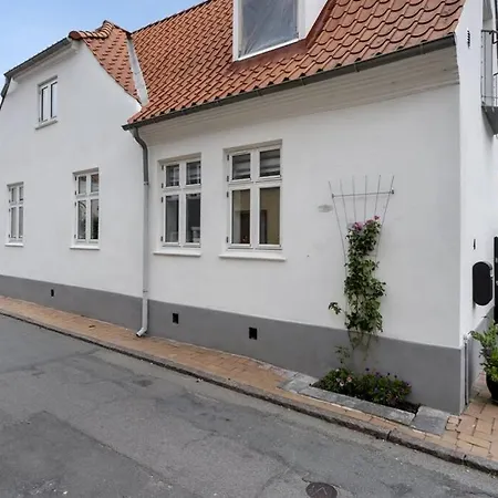 Prázdninový dům ***** Elegant Feriebolig I Hjertet Af Kerteminde