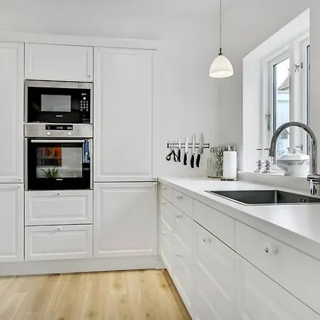 ***** Elegant Feriebolig I Hjertet Af Kerteminde Prázdninový dům